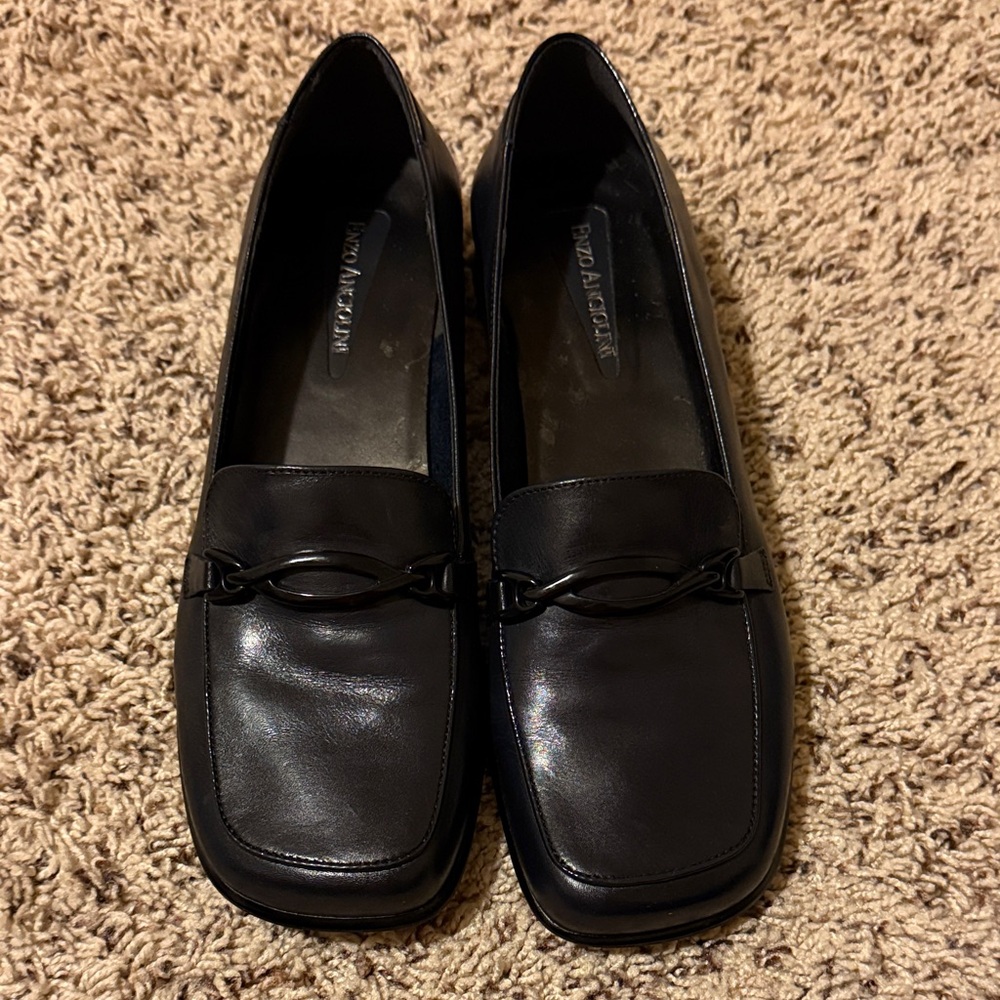 Enzo Angiolini Navy Leather Flats